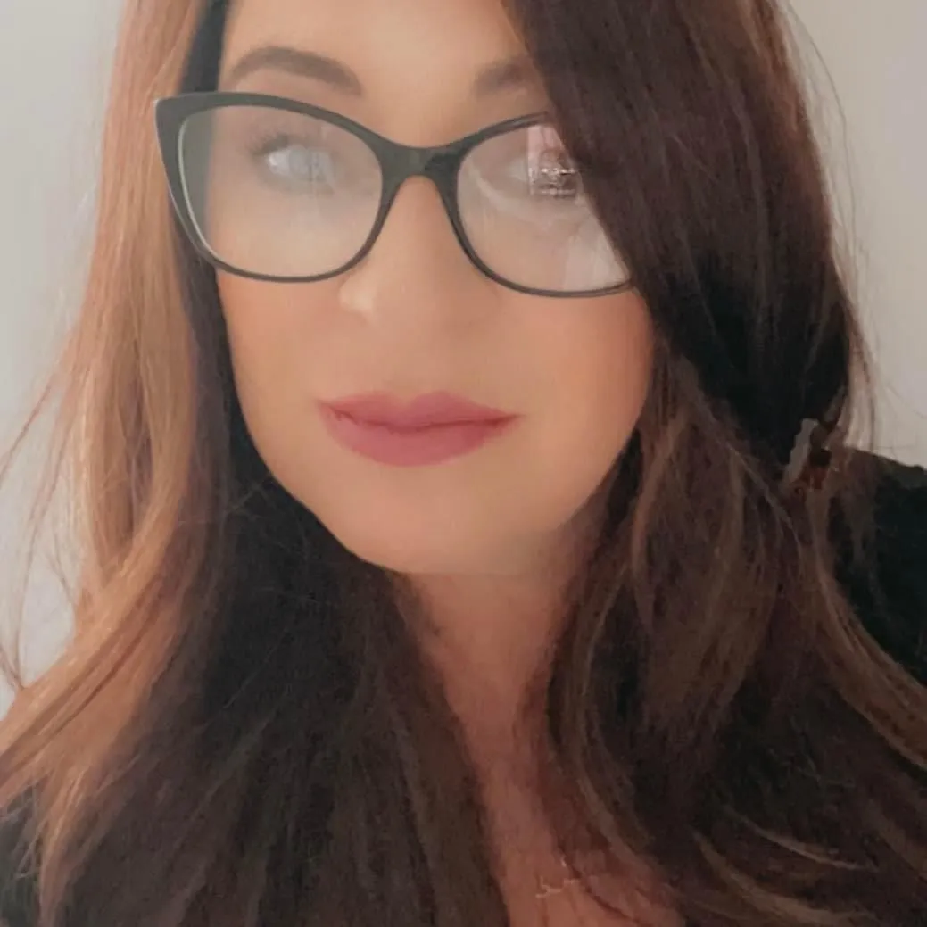 Tina L.